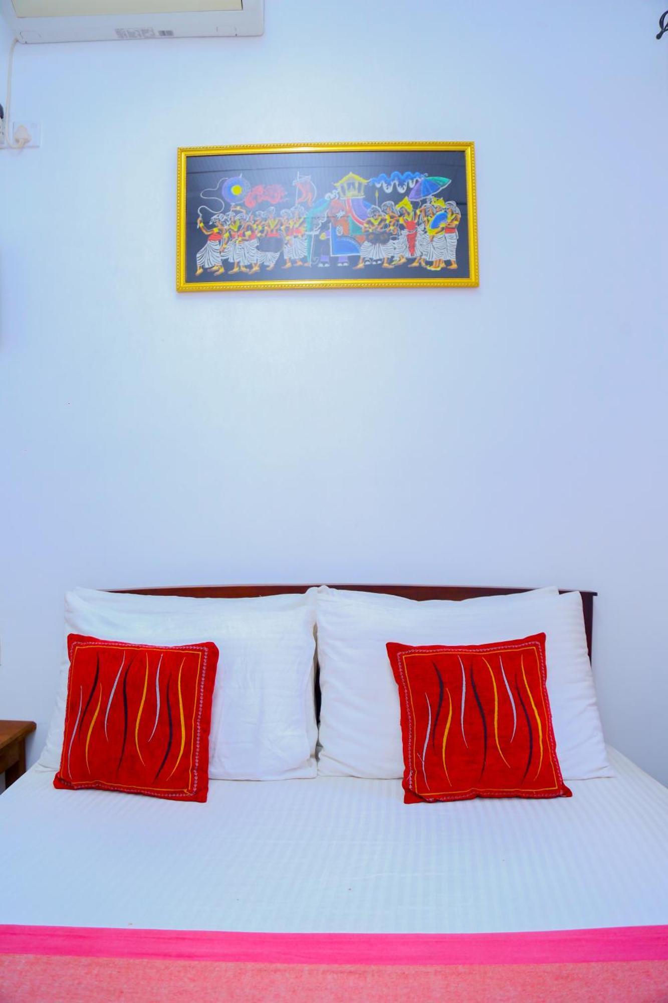 Canal Side Guest House Polonnaruwa Exterior photo