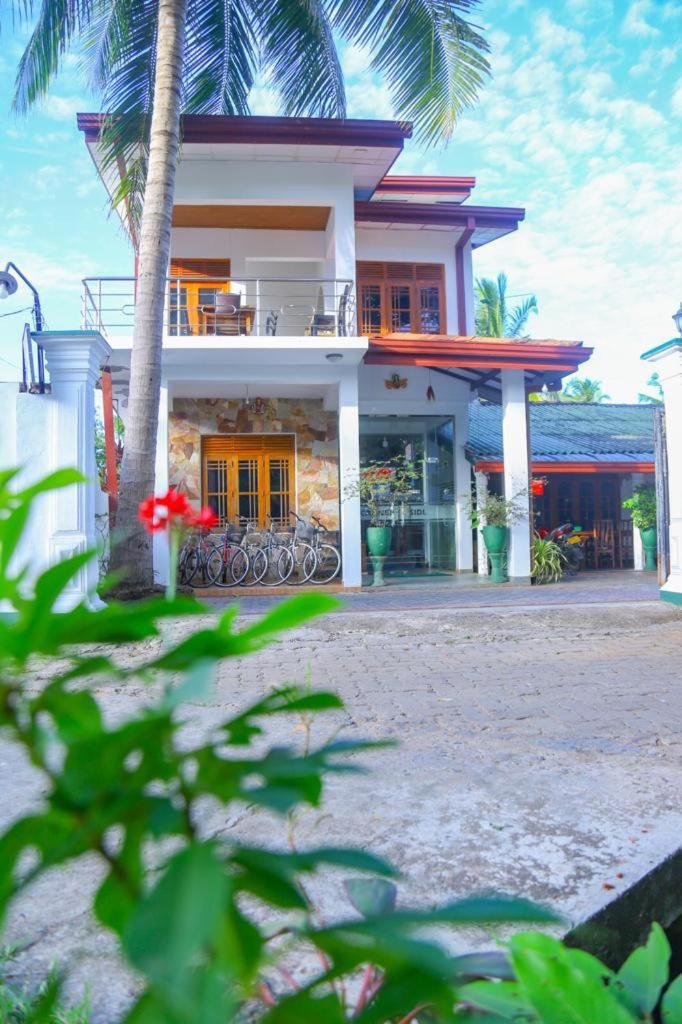 Canal Side Guest House Polonnaruwa Exterior photo