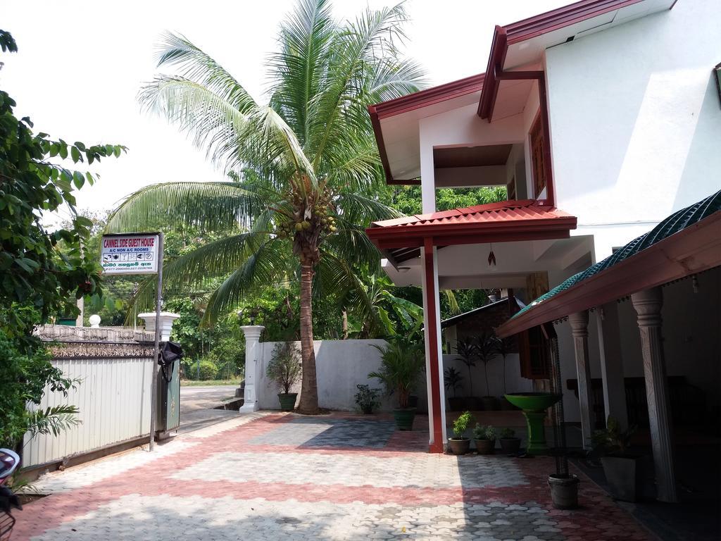Canal Side Guest House Polonnaruwa Exterior photo